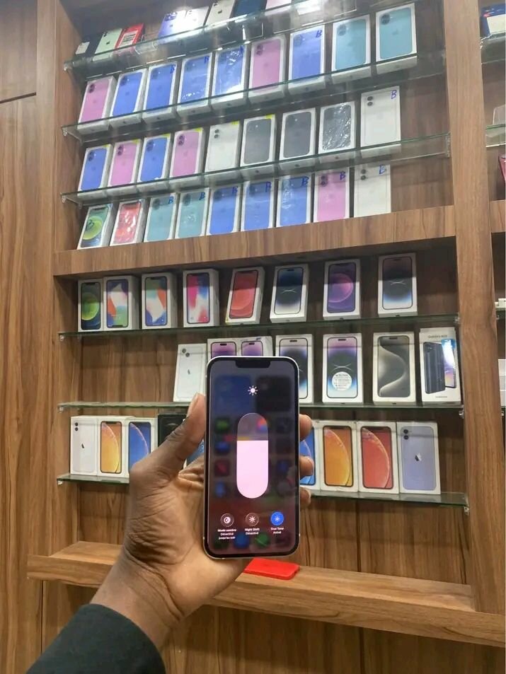 iPhone 14 Blanc 128 Go