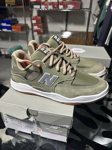 New balance sneaker