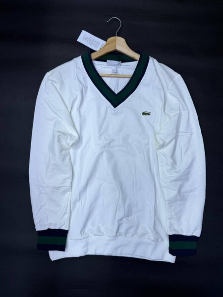 Pull col V classique