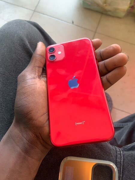 iPhone 11