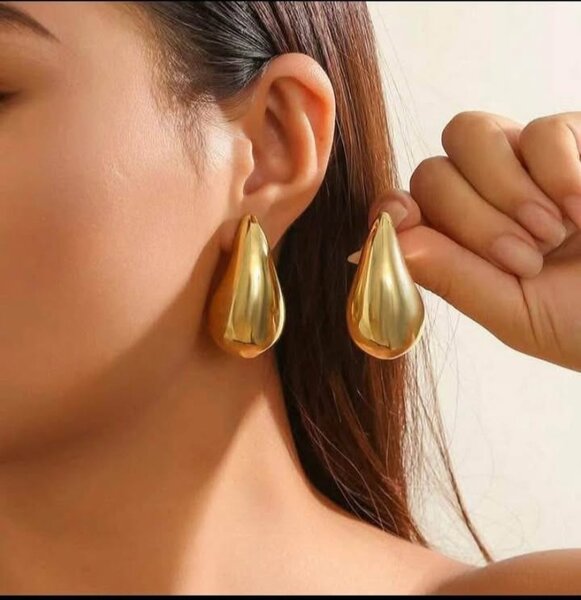 Tear drop ear rings