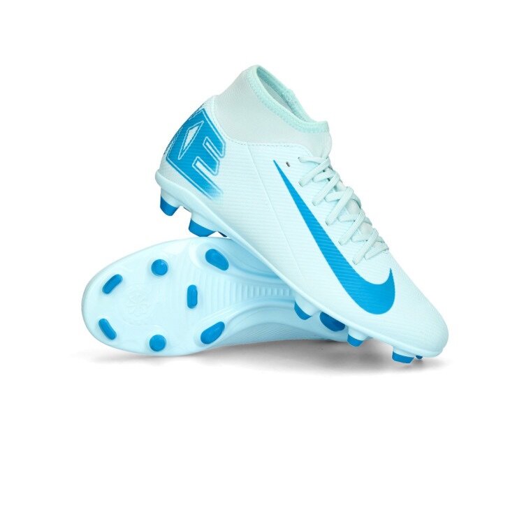 Crampons Nike