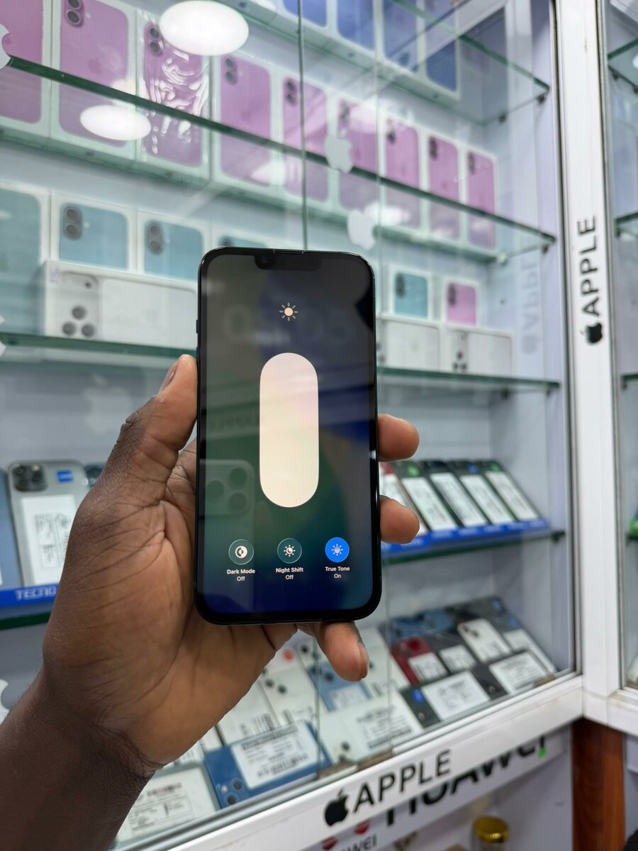 13 simple 128Go tout passe