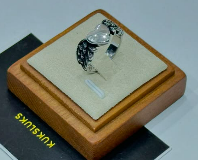 FLAWLESS STAINLESS RING