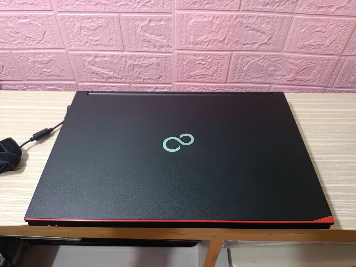 Fujitsu laptop core i3