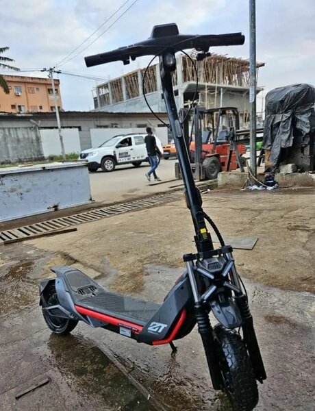 Trottinette électrique tout-terrain