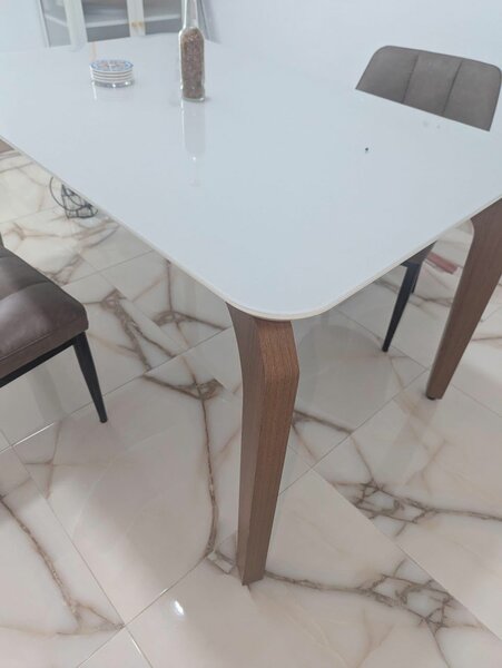 Table a manger 6 places