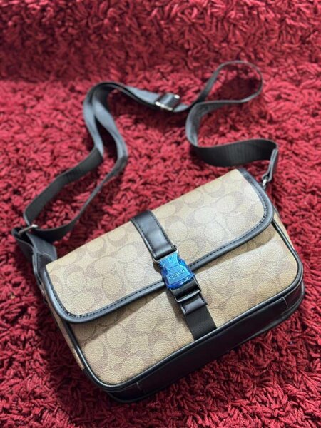 Sac bandoulière élégant