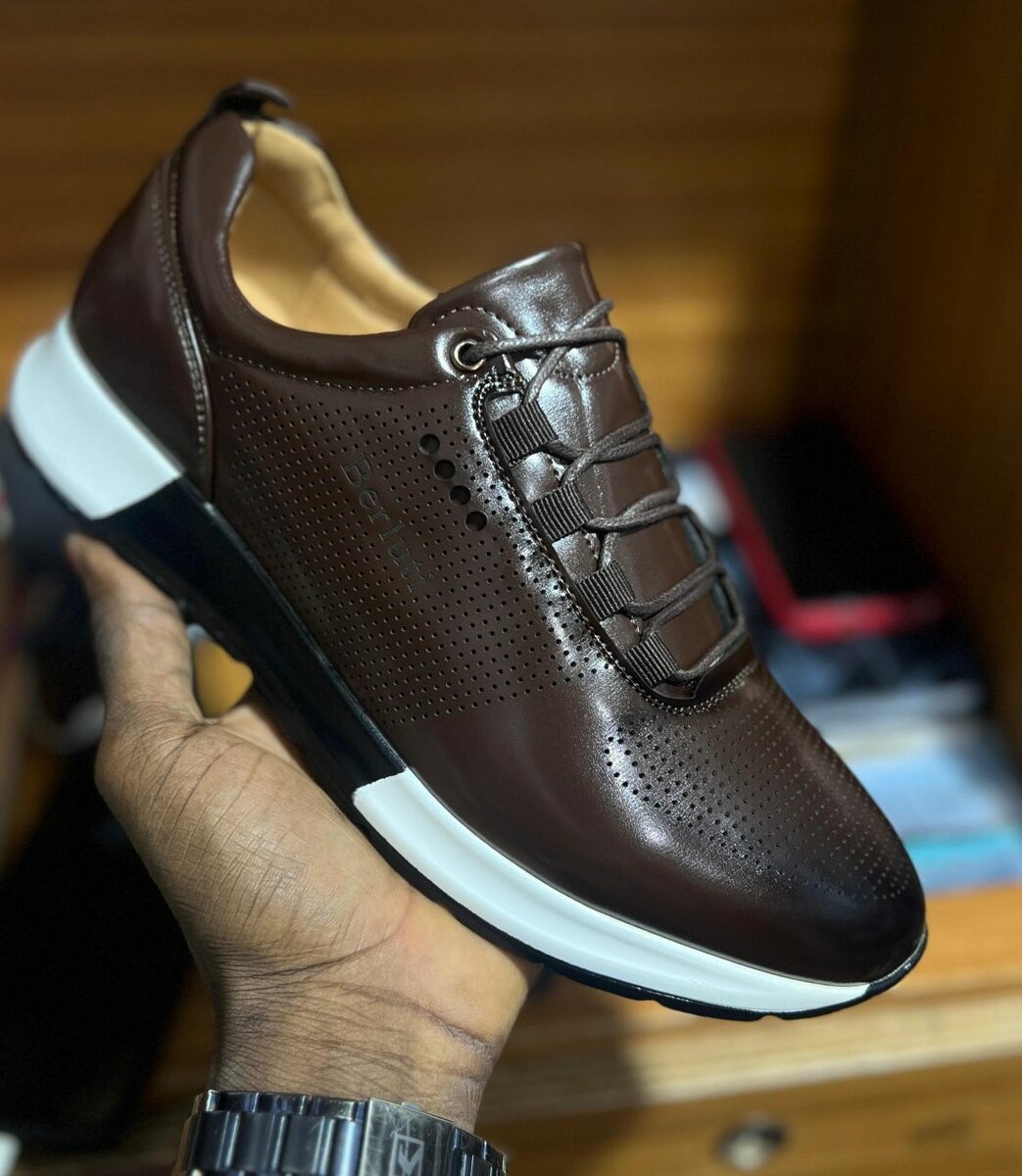 Chaussures de sport en cuir élégantes