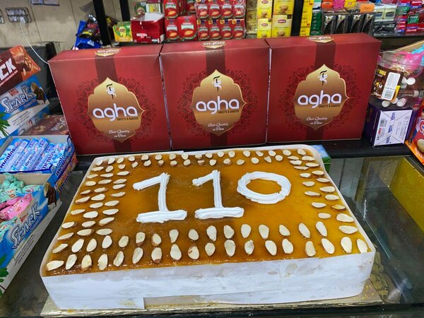 Customized cake