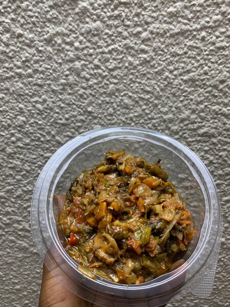 Repas de riz et légumes savoureux