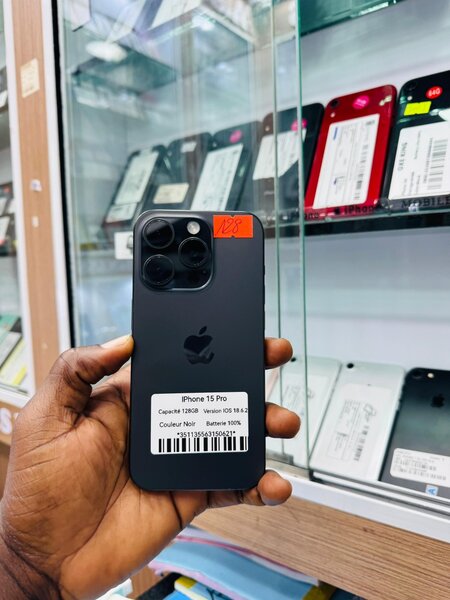 15 pro 128Go Casi neuf