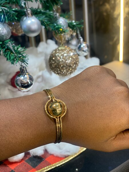 Bracelet doré élégant