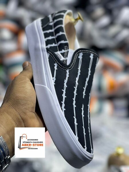 VANS DISPONIBLE
