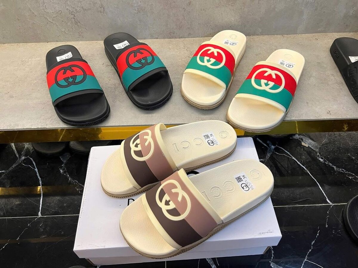 Mules en cuir Balenciaga