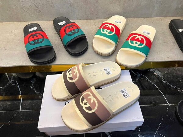 Mules en cuir Balenciaga