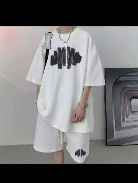 Ensemble t-shirt et short pour homme