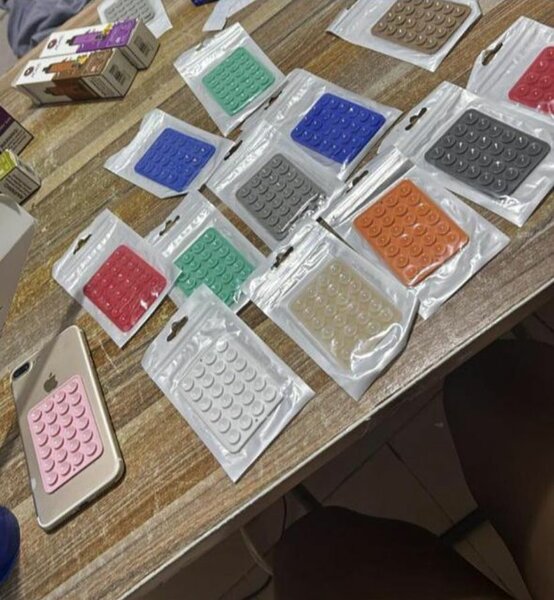 Plaques antidérapantes colorées