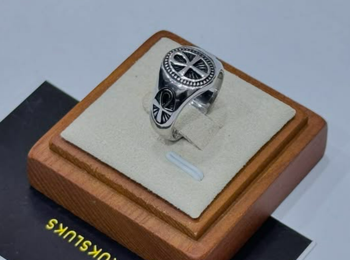 FLAWLESS STAINLESS RING