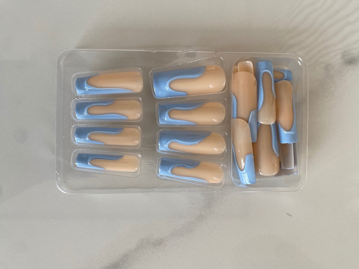 Women artificial nails