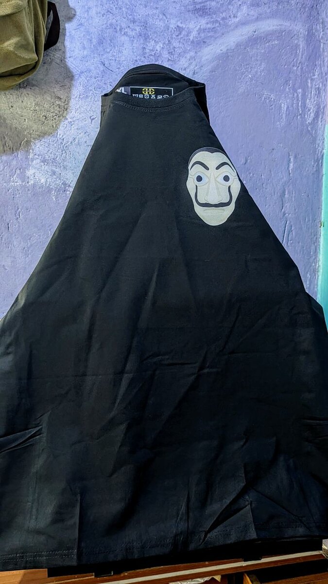 MONEY HEIST GRAPHICS TEE