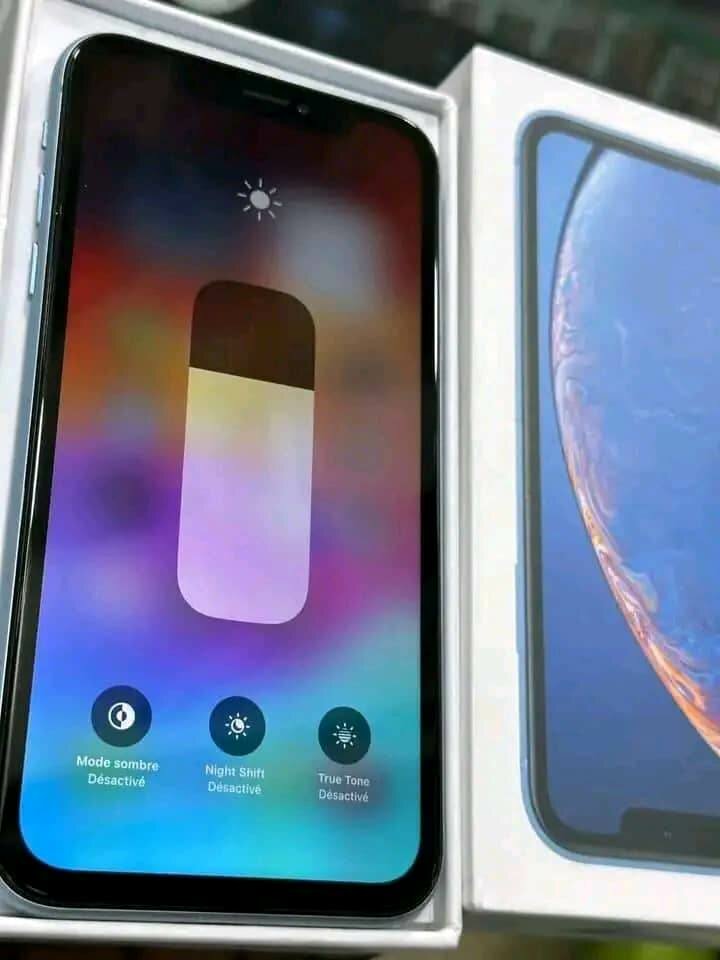 iPhone XR Bleu Neuf