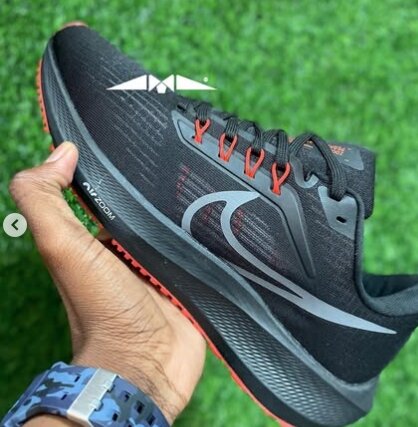 Nike sneakers  Runners