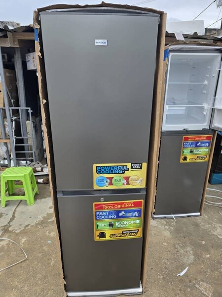 Grand réfrigérateur combiné NASCO