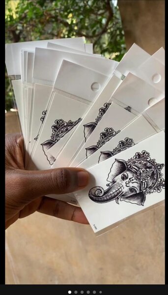 Tatouages semi-permanents