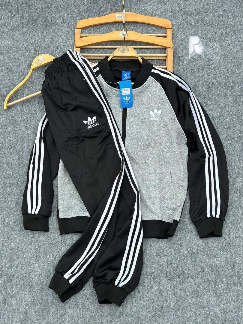 Survêtement de sport Adidas