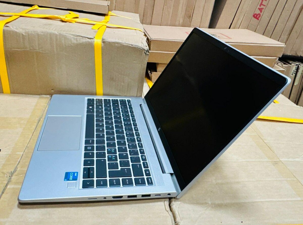HP PROBOOK 640 G8