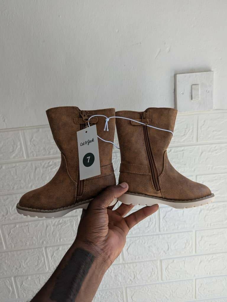 Kids boots