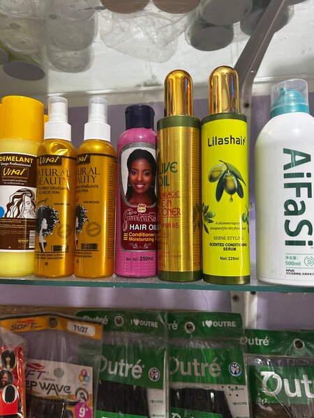 Mousse , huile de mèches