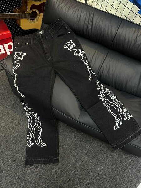 Jeans style graffiti tendance