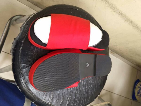 Sandales plateformes rouges élégantes