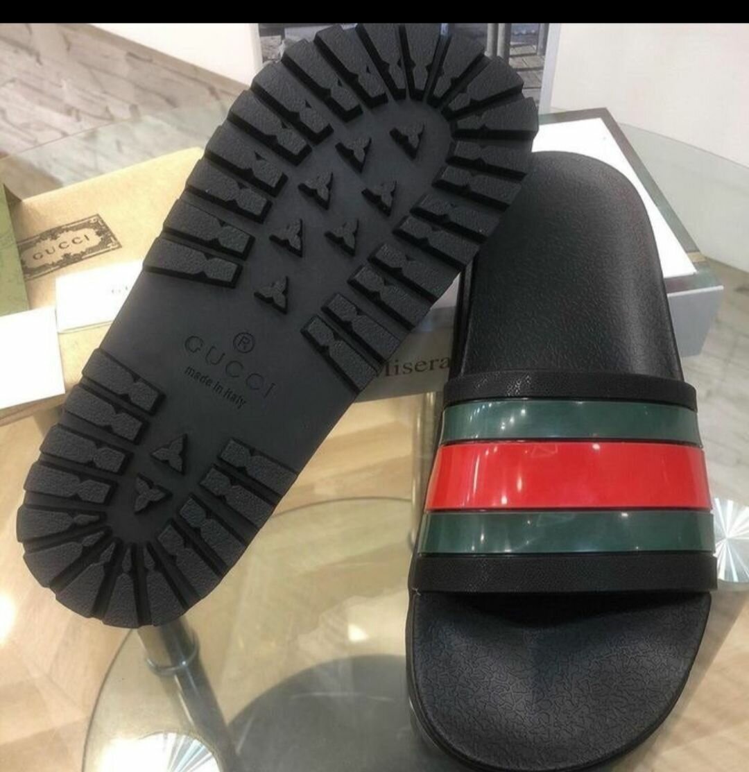Chaussures de plage Gucci