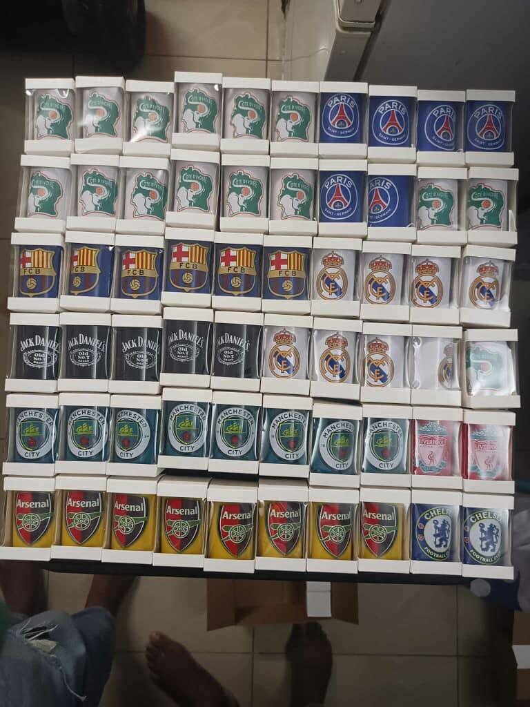 DECAPSULEUR AUTOMATIQUE