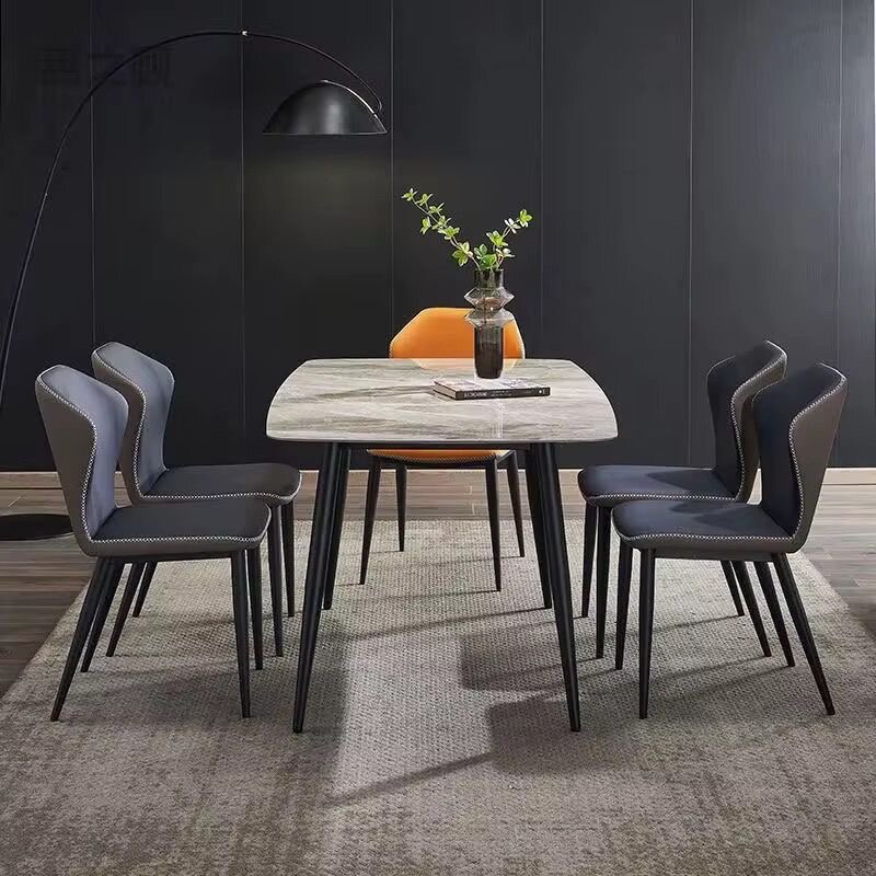 Table à manger en marbre