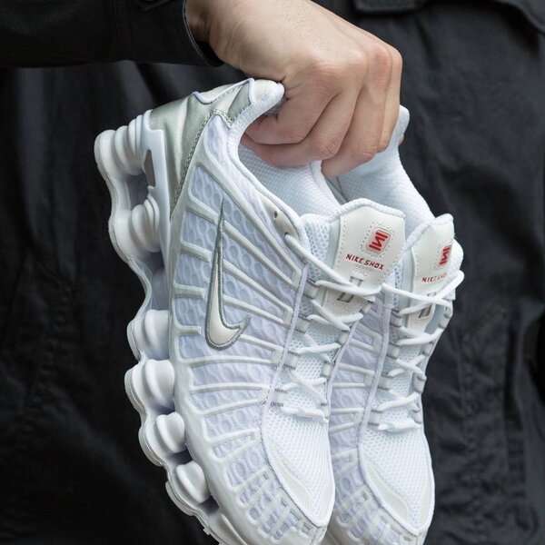Baskets Nike Shox R4 Homme