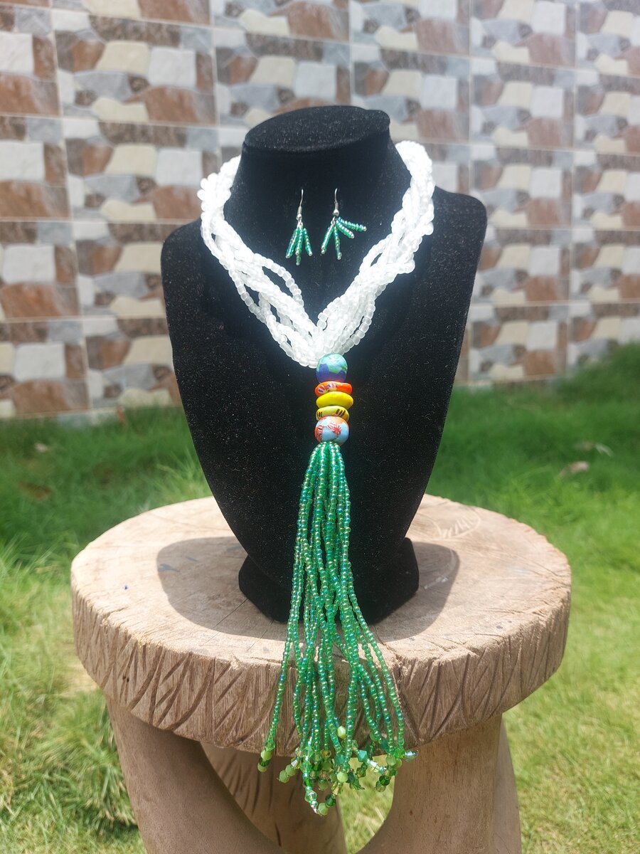 Lollipop  Tie glass necklace