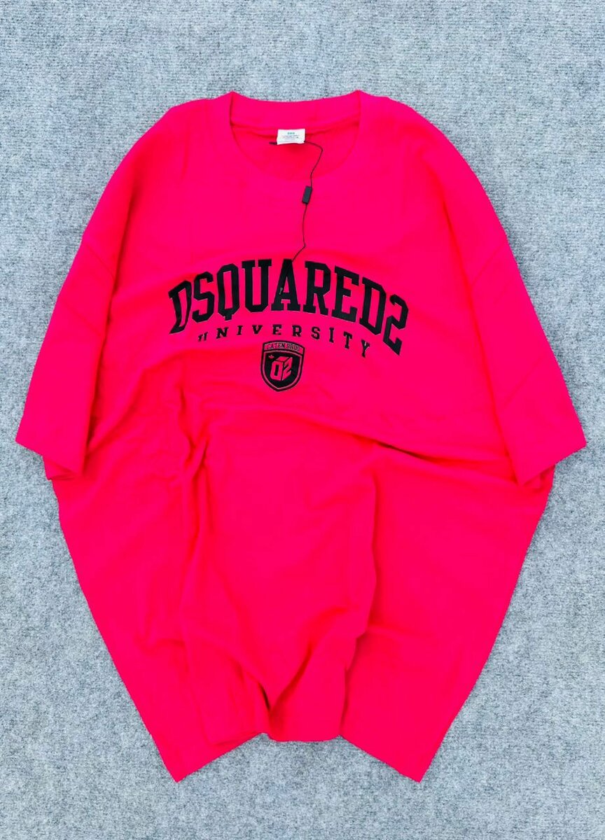 T-shirt tendance graphique