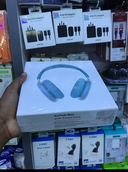 AIRPODS MAX HEADPHONES
