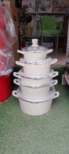 JLO nonstick cooking pots