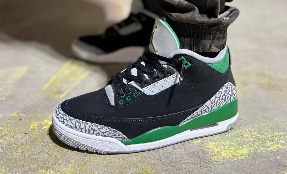 Air Jordan  3 pine green