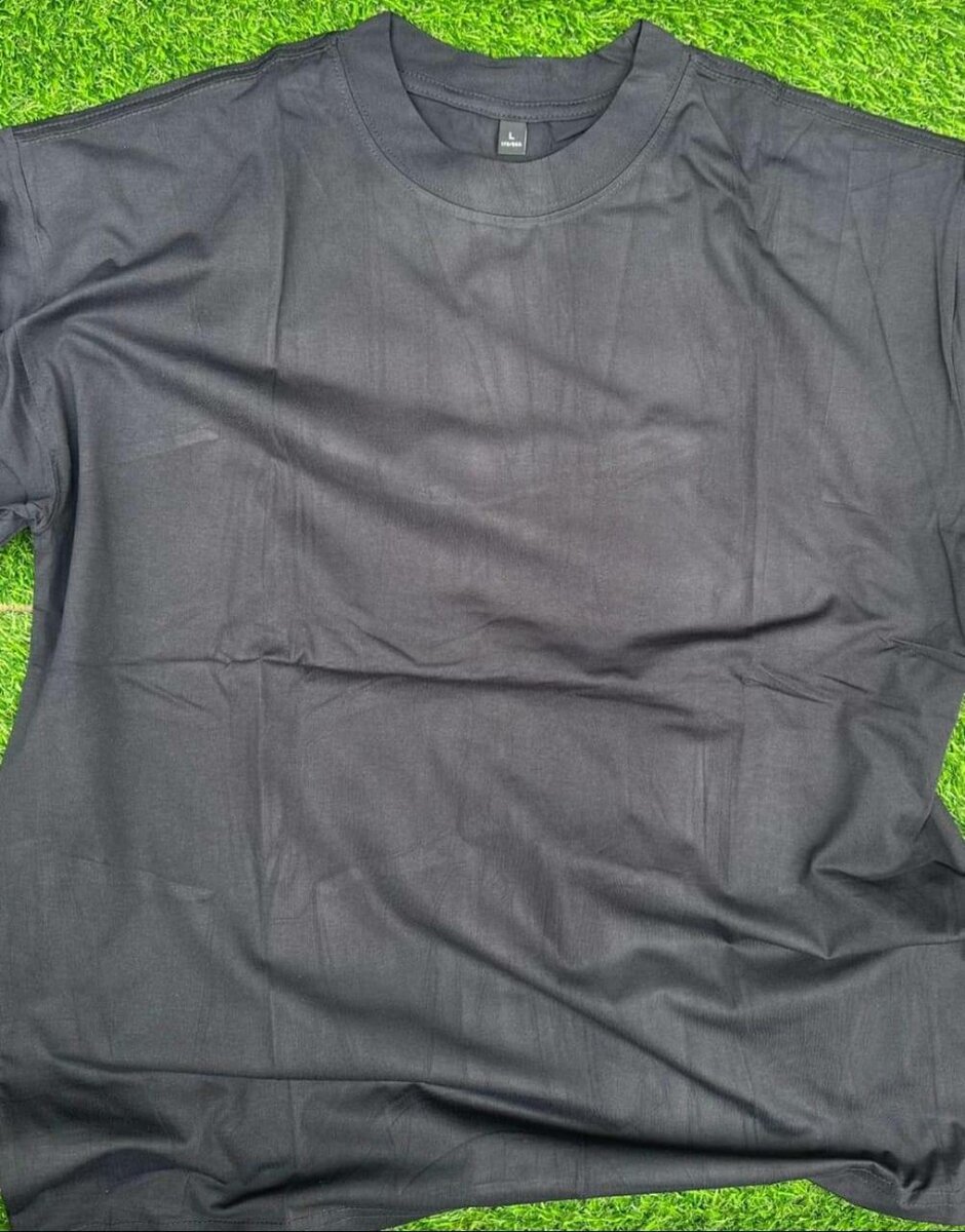 T-shirt noir basique