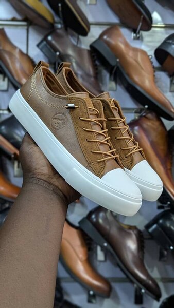 Leather sneakers