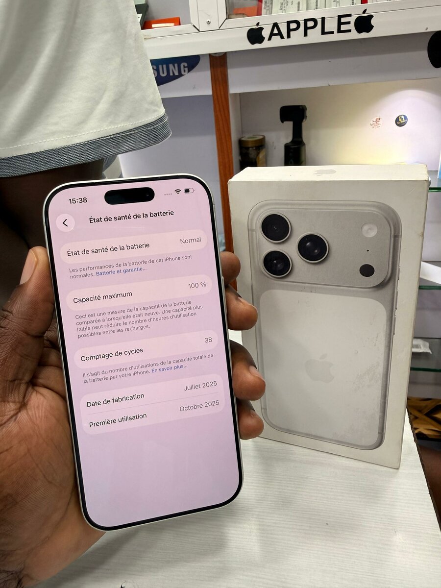 17 Pro 256Go avec carton juste