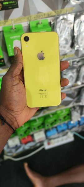 iPhone XR