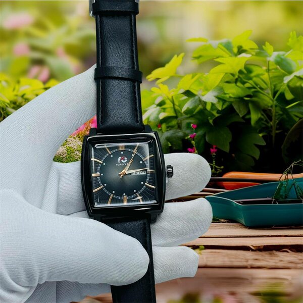 Montre élégante en cuir