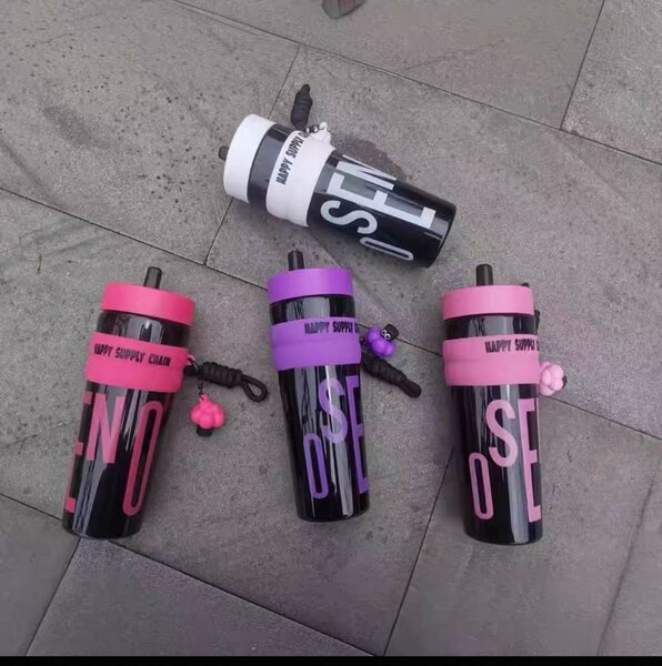 Bouteille d'eau sportive colorée